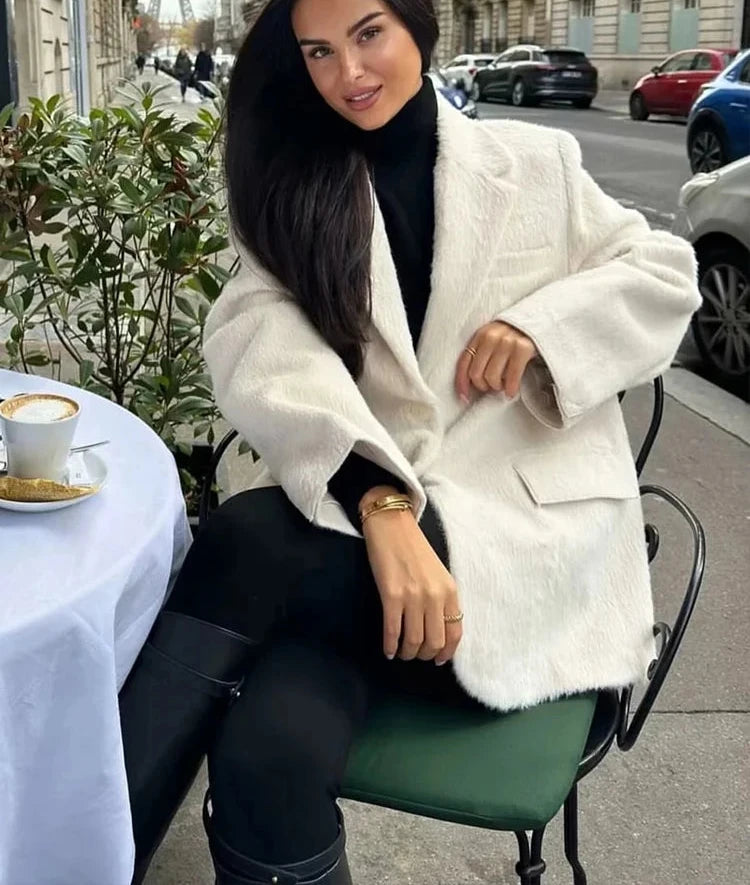 Women's Faux Fur Coat with Turn-Down Collar - Stylish Winter Coat for Chilly Days 1