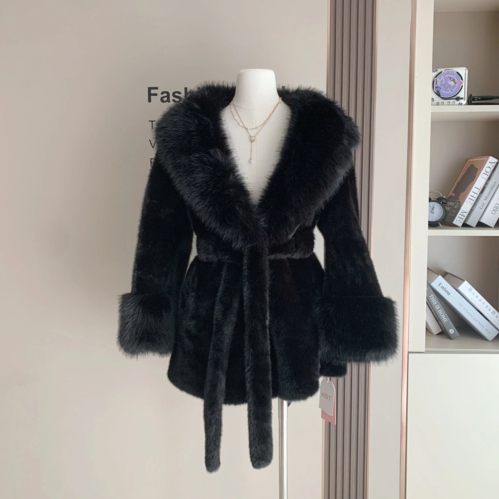 SOERA Jessa Faux Fur Trim Coat - Coats & Jackets - Black M
