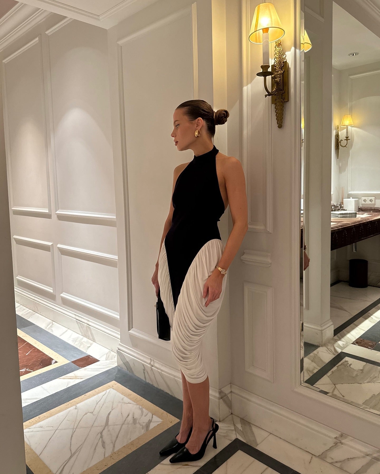 SOERA Francesca High - Neck Backless Pleated Midi Dress - Dresses - Black M