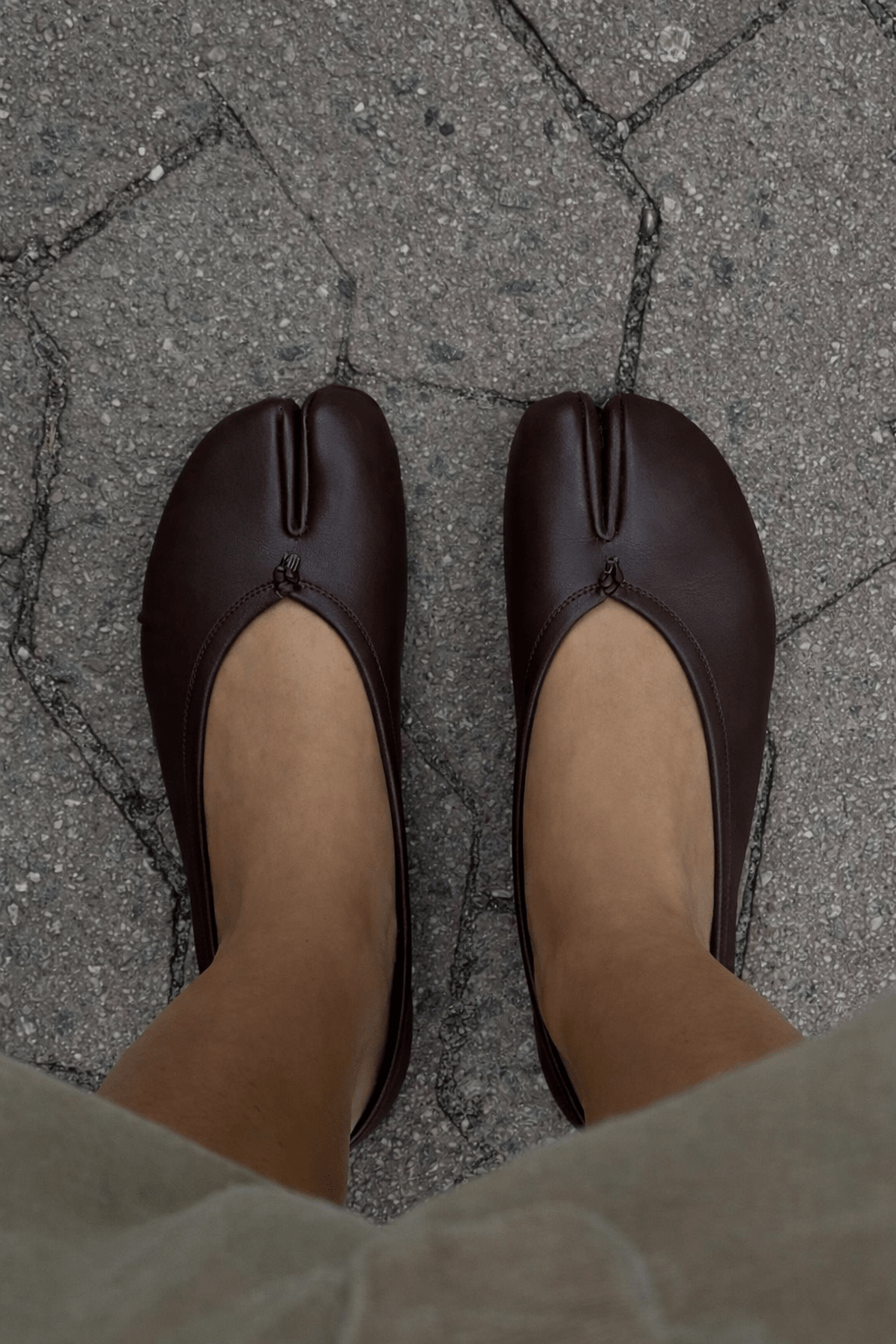 SOERA Bianca Split-Toe Leather Mules - Shoes - Brown 35