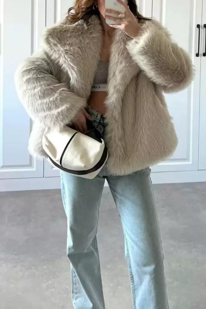 Eco-Friendly Faux Fur Coat for Women - Stylish Winter Outerwear with Notch Lapel 2