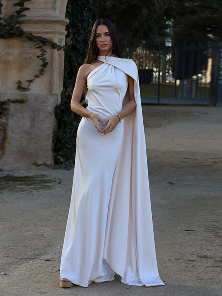 Sukienka Yanna satynowa, halter, odkryte plecy