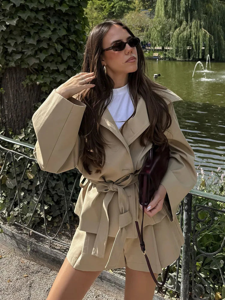 Stylish Women's Suits Summer Ensemble - Turn-Down Collar Long Sleeve Jacket & High Waist Zipper Shorts 4