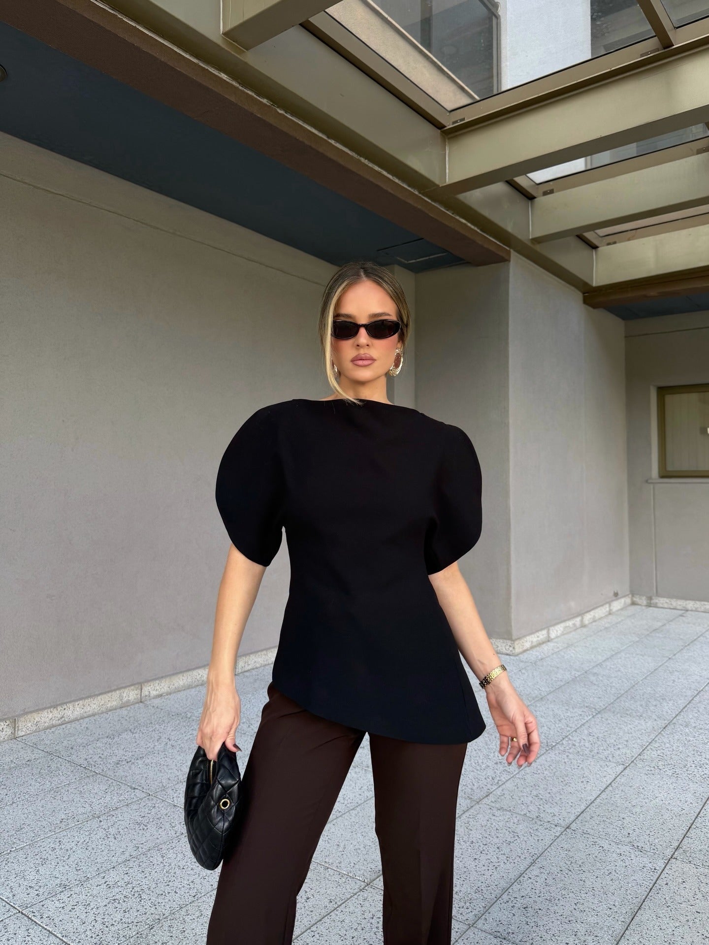 Top Sienna tricot z bufiastymi rękawami