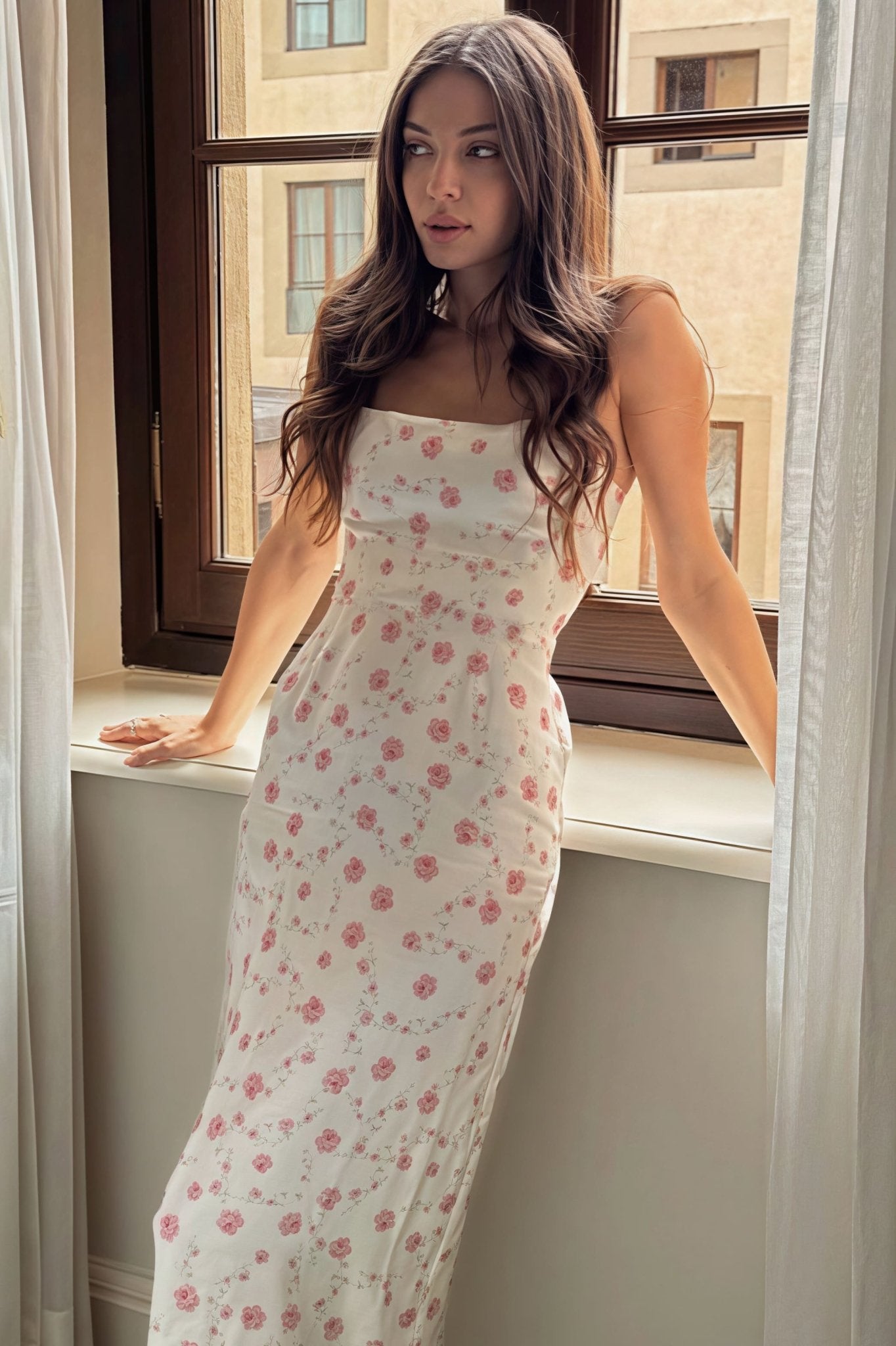 SOERA Darlene Floral Bodycon Midi Dress - Dresses - zW1775573973369065284 White S